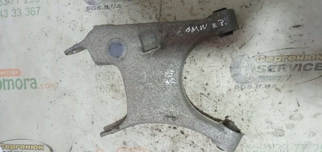 Рычаг задней подвески нижний, правый 33321093724 BMW