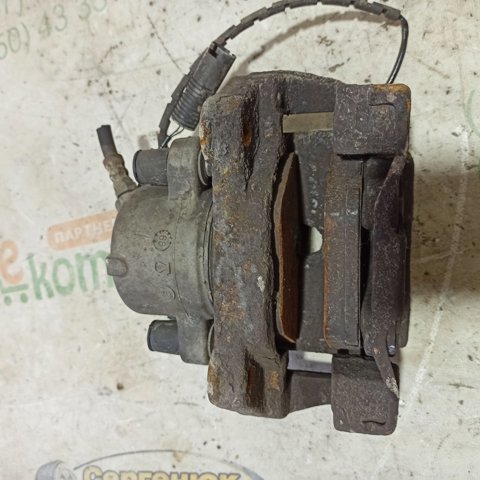 34116773131 BMW Суппорт тормозной передний левый купить в Ужгород