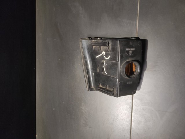 357953049A VAG Указатель поворота левый купить в Киев