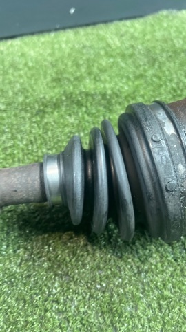 Привод передний правый 391008H710 NISSAN