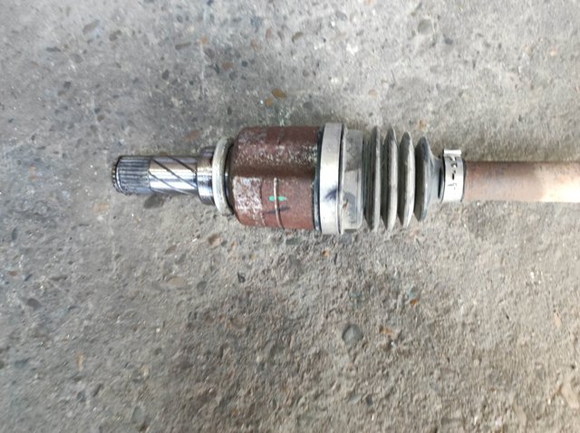 391012636R Полуось (привод) передняя левая купить Киев