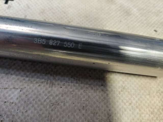 Амортизатор для багажника газовый 3B5827550E VAG
