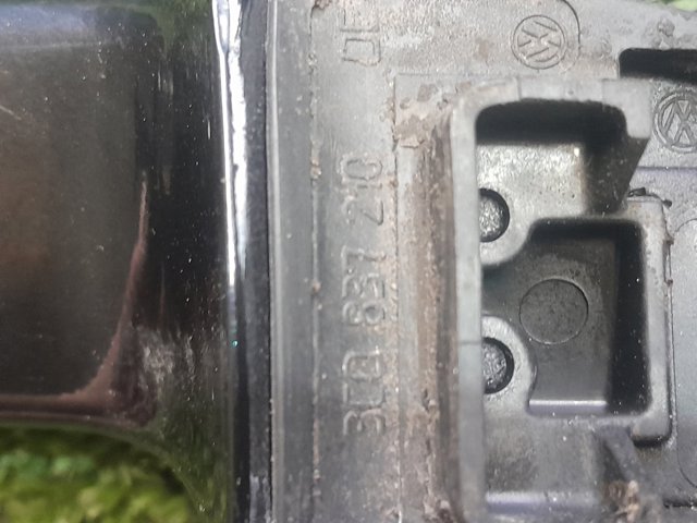 Ручка левой передней двери наружная 3C0837205 VAG