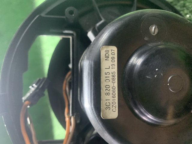 Моторчик печки 3C1820015L VAG