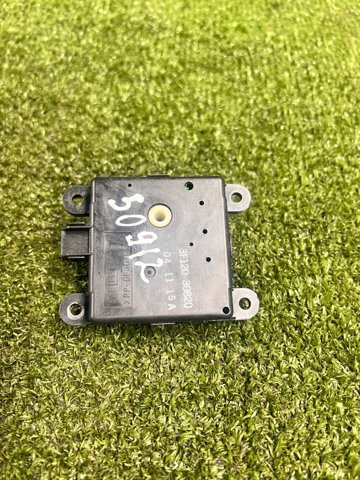3F12030820 NISSAN купить в Ужгород
