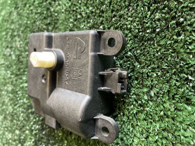 3F12030850 NISSAN купить в Ирпень
