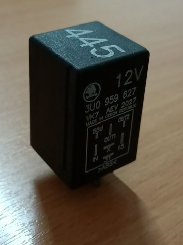 Обогрев стекла окна задка 3U0959627 VAG
