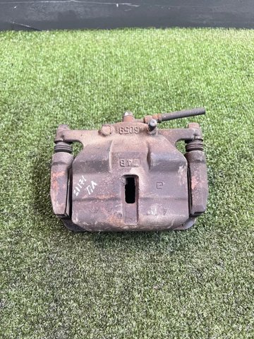 Суппорт тормозной, передний, левый 41011JD00A NISSAN