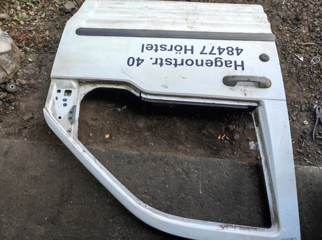 Пассажирская передняя дверь 4393548 FORD