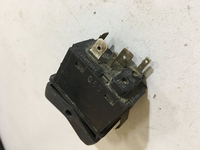 VAG 443941535B в наличии Каменское