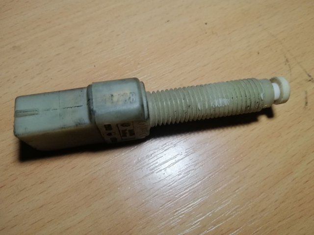 Лягушка тормоза 443945515 VAG