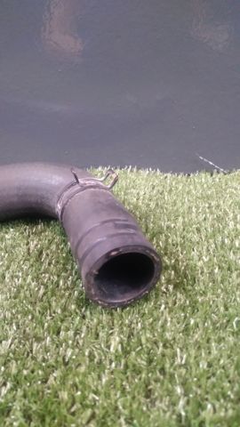 Патрубок системы охлаждения 45161AG080 SUBARU
