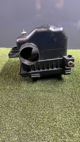 Корпус воздушного фильтра, верхняя часть 46052AG080 SUBARU
