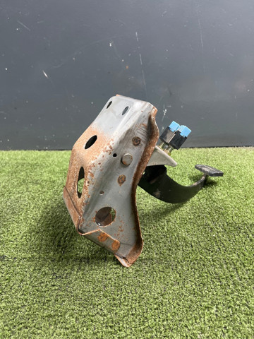 Ппривод тормозного крана 4650101G20 NISSAN