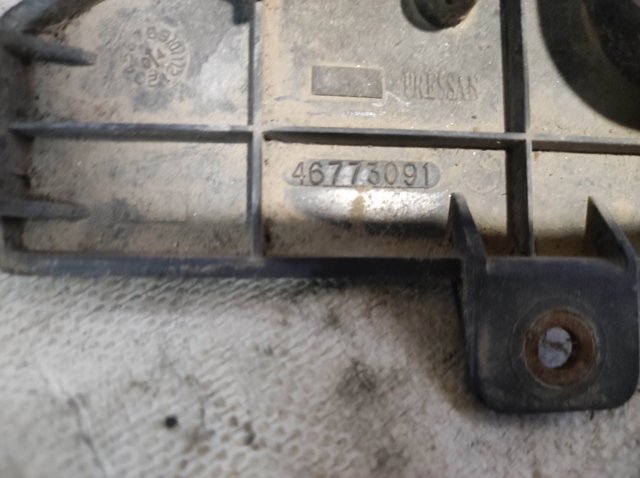 FIAT 46773091 Замок двери задней левой распашной в наличии Украина