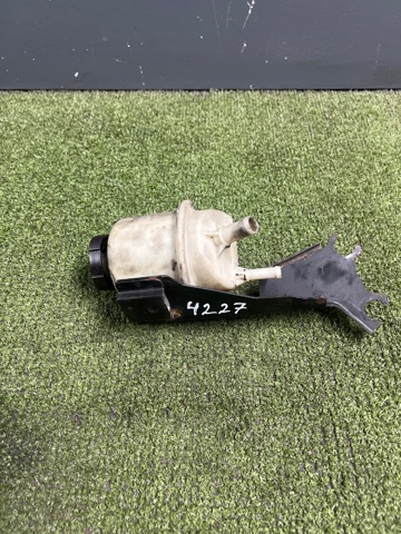Бачок насоса ГУР 49180EA000 NISSAN