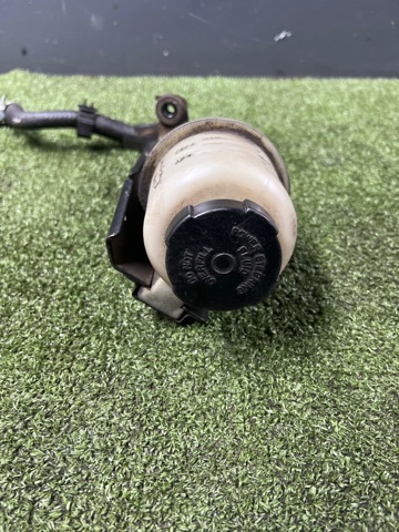 Бачок гидроусилителя 49180EB300 NISSAN