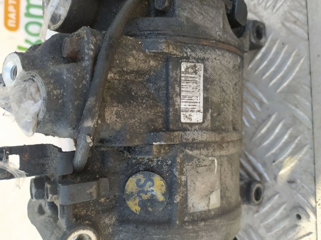 Компрессор кондиционера 4B0260805J VAG