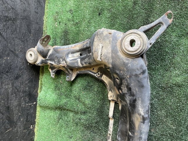 4B0399313AF VAG Подрамник передний купить в Николаев