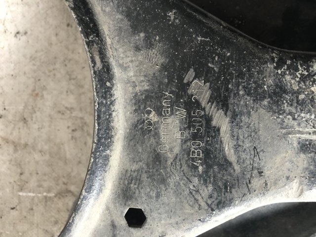 4B0505312 VAG Рычаг задней подвески нижний правый купить в Киев