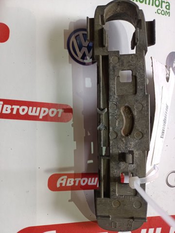 4B1837885A Держатель наружной ручки двери задней левой купить Чернигов