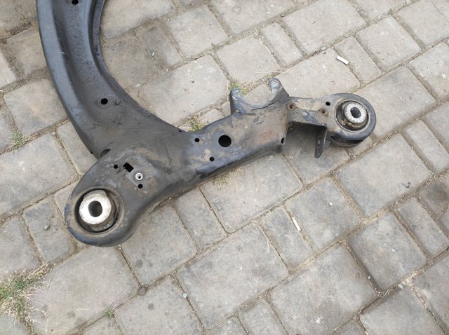 VAG 4F0399313AE Балка крепления коробки передач в наличии Житомир