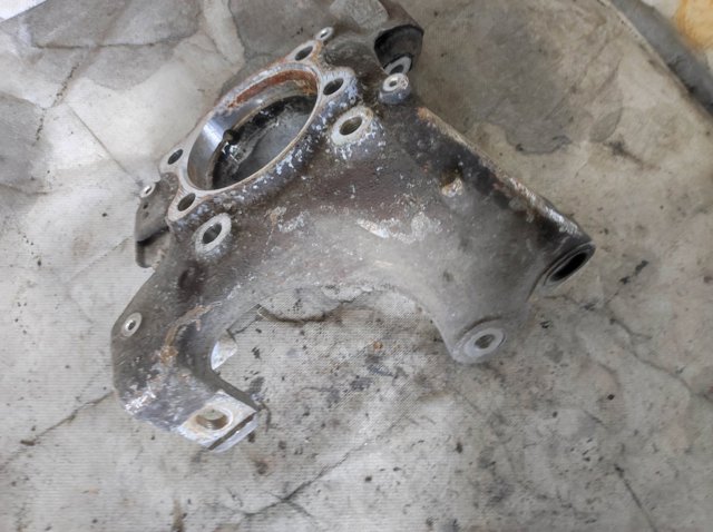 Цапфа поворотного кулака 4F0505434G VAG