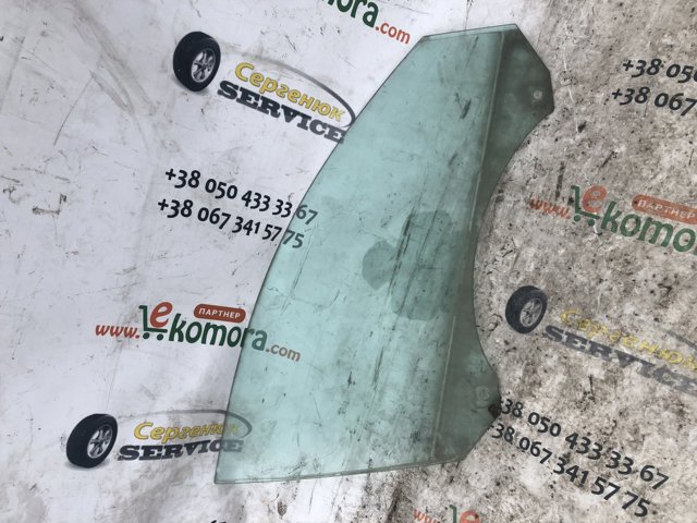 Стекло передней двери, правой 4F0845202D VAG