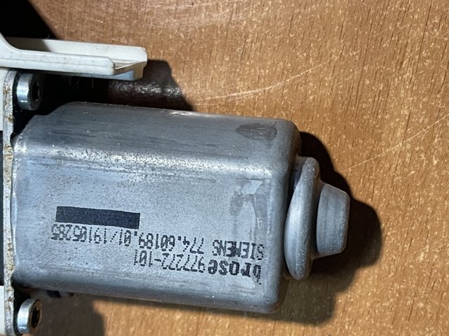 4F0959802D VAG Мотор стеклоподъемника двери передней правой купить в Львов