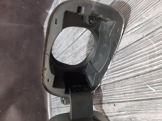 Лючок топливного бака Ауди А6 C6