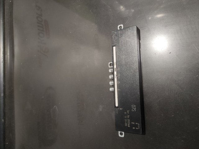 VAG 4F9035225D Усилитель сигнала антенны в наличии Украина