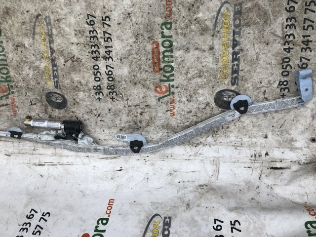 VAG 4F9880742A Шторка боковая, правая в наличии Черкассы