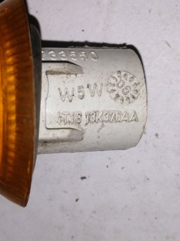 Повторитель поворота на крыле, правый 4T1613K376AA FORD