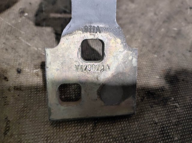 5029591 FORD Петля двери задней (распашной) правая нижняя купить в Винница