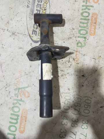 Кронштейн усилителя переднего бампера 51118159360 BMW