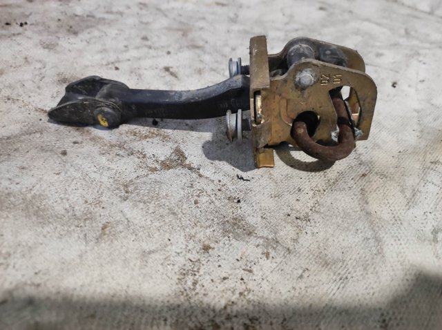 51218160959 BMW Ограничитель открывания двери передний купить в Ровно