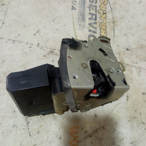 51218235104 BMW Замок передней правой двери купить в Черкассы