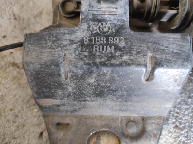 Замок пятой двери 51248168892 BMW