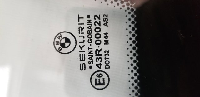 Стекло кузова/багажного отсека, правое 51368402620 BMW