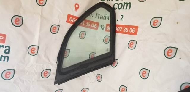 51368402620 BMW Стекло кузова (багажного отсека) правое купить в Чернигов
