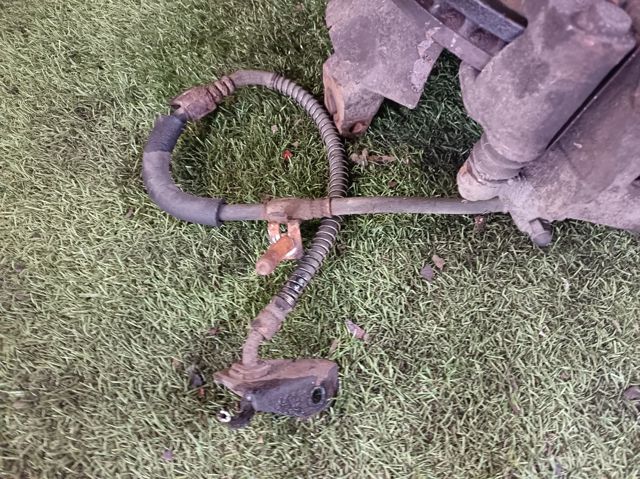 Цапфа поворотного кулака 517153E200 HYUNDAI