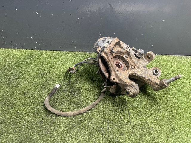 HYUNDAI 517162B050 Цапфа (поворотный кулак) передний правый в наличии Николаев