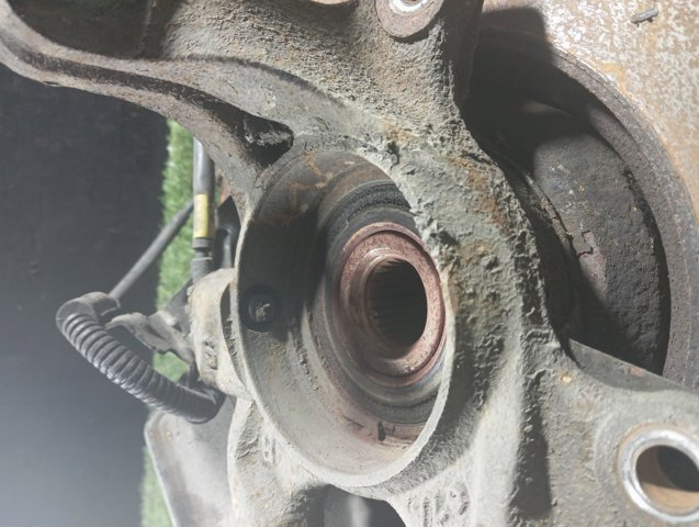 517162G101 HYUNDAI Цапфа (поворотный кулак) передний правый купить в Хмельницкий
