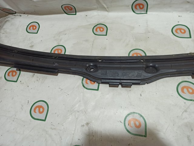 51718402642 BMW Решетка дворников купить в Ровно