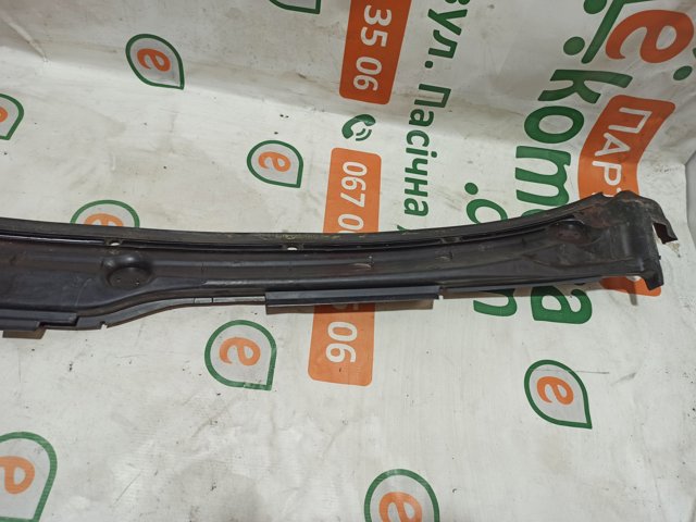 BMW 51718402642 Решетка дворников в наличии Львов