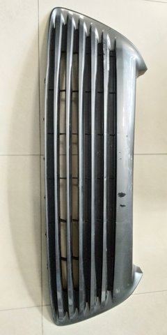 Решетка бампера переднего центральная 5311206260 TOYOTA