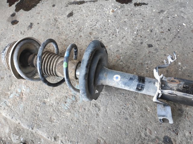 543020322R RENAULT Амортизатор передний купить в Одесса