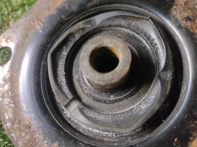 Опора стойки амортизатора заднего 543208H320 NISSAN