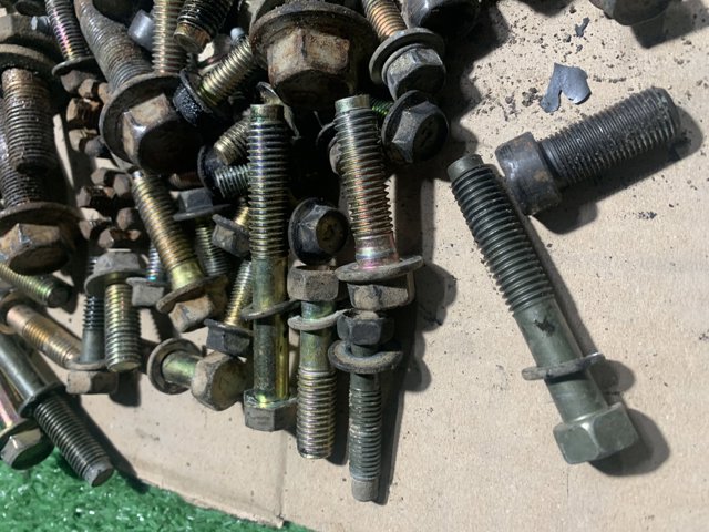 543684M400 NISSAN купить в Черновцы