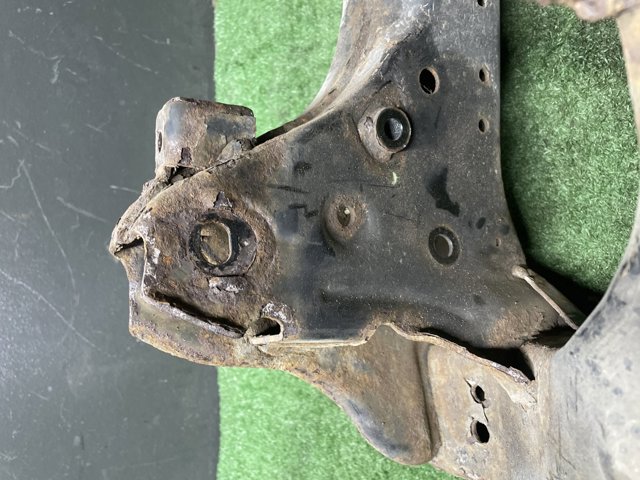 55400JG200 NISSAN Балка задней подвески (подрамник) купить в Украина